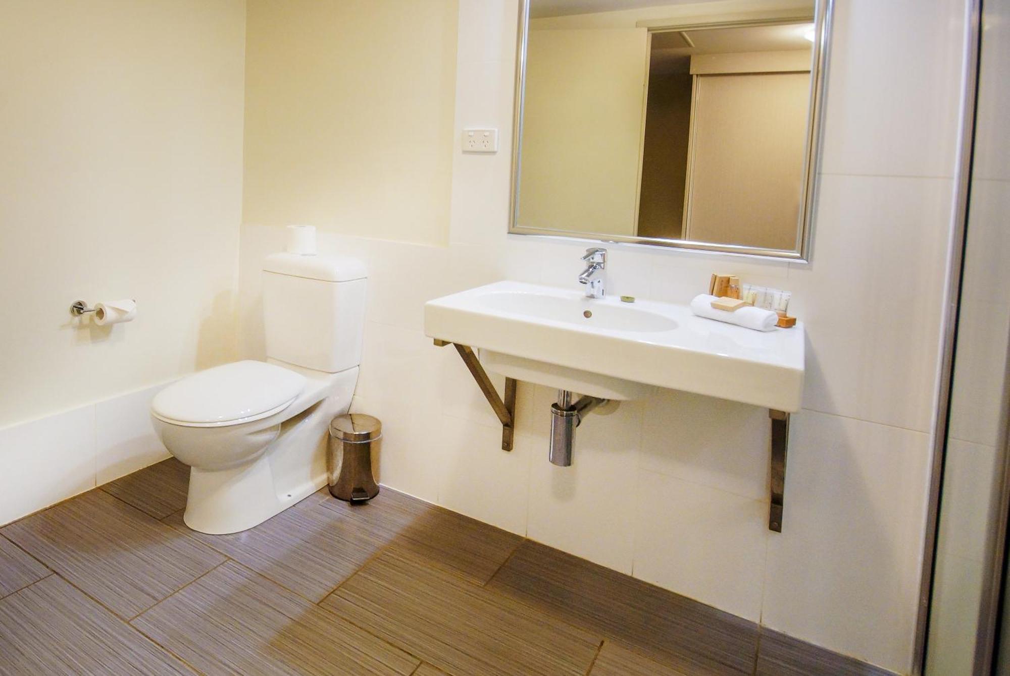 Isa Hotel Маунт Айса Стая снимка